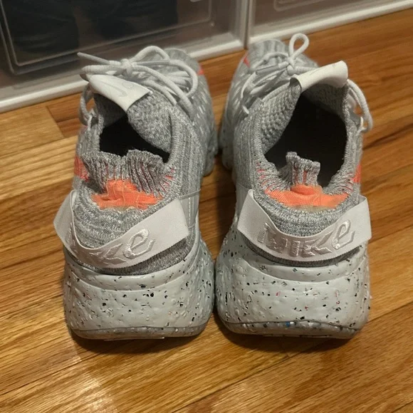 Women’s Nike Space Hippie 04 - Picture 4 of 5